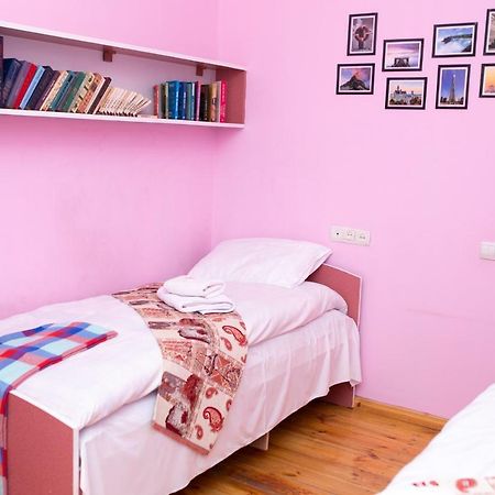 Khurma Hostel Ganja Ngoại thất bức ảnh
