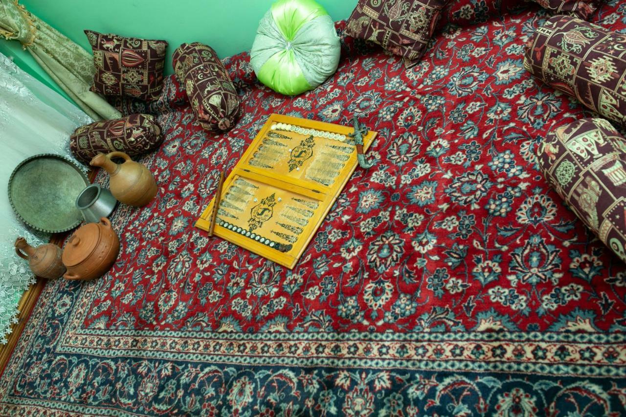 Khurma Hostel Ganja Ngoại thất bức ảnh