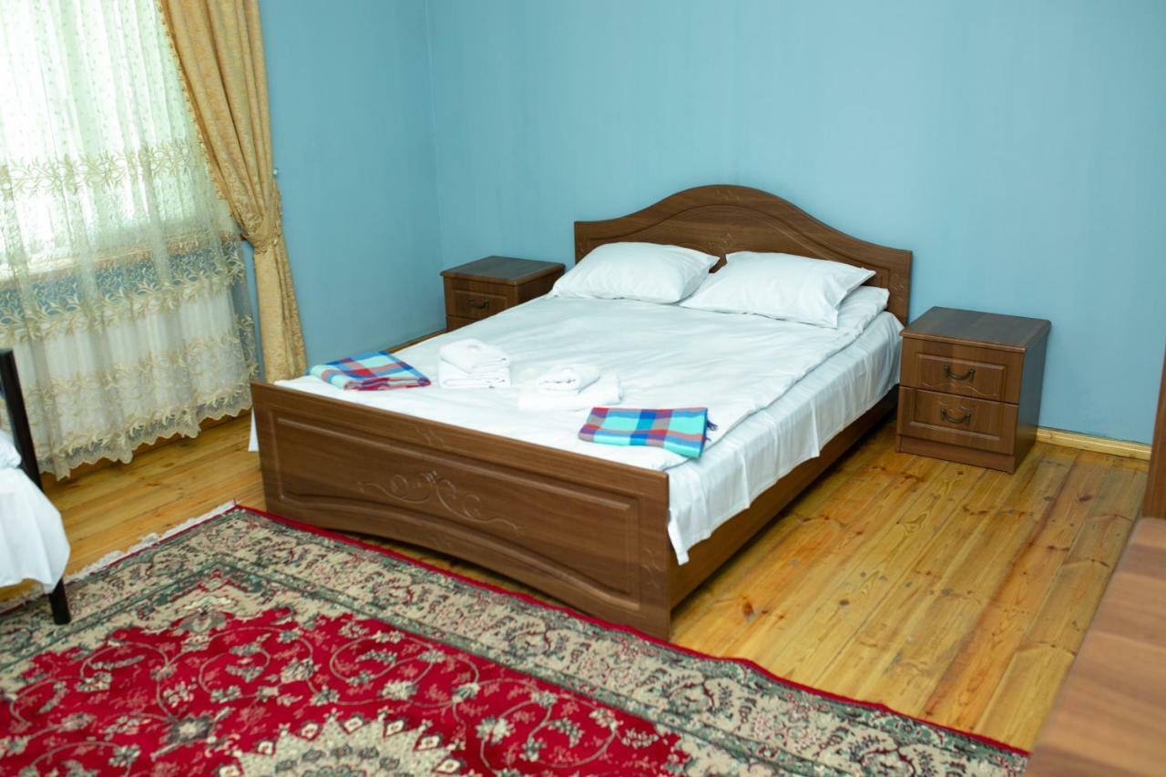 Khurma Hostel Ganja Ngoại thất bức ảnh