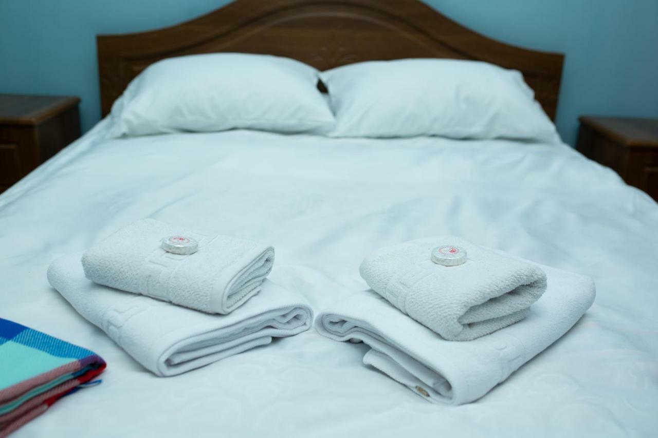 Khurma Hostel Ganja Ngoại thất bức ảnh
