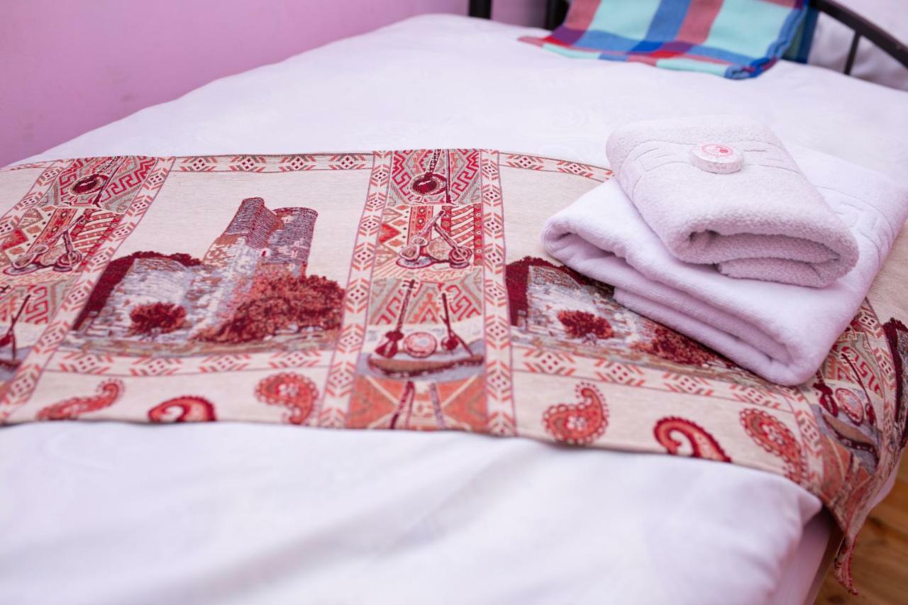 Khurma Hostel Ganja Ngoại thất bức ảnh